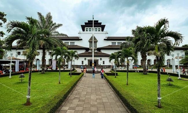 gedung sate